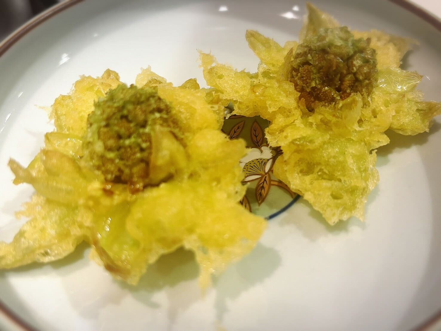 花のような天ぷらの盛り付け